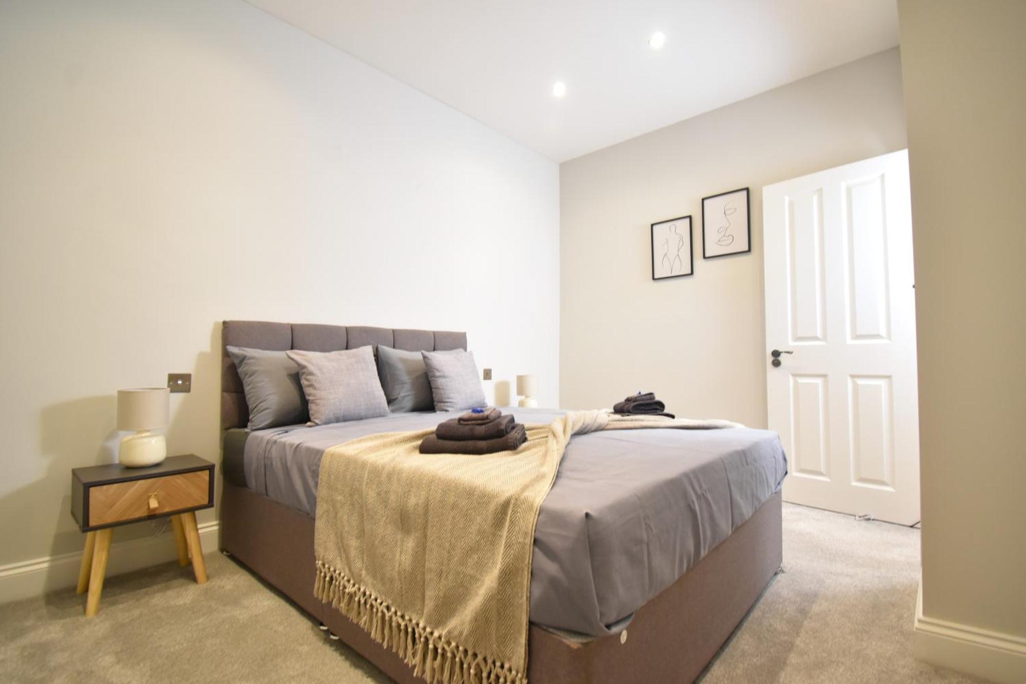 Stunning 2 Bed Apartment Londres Extérieur photo