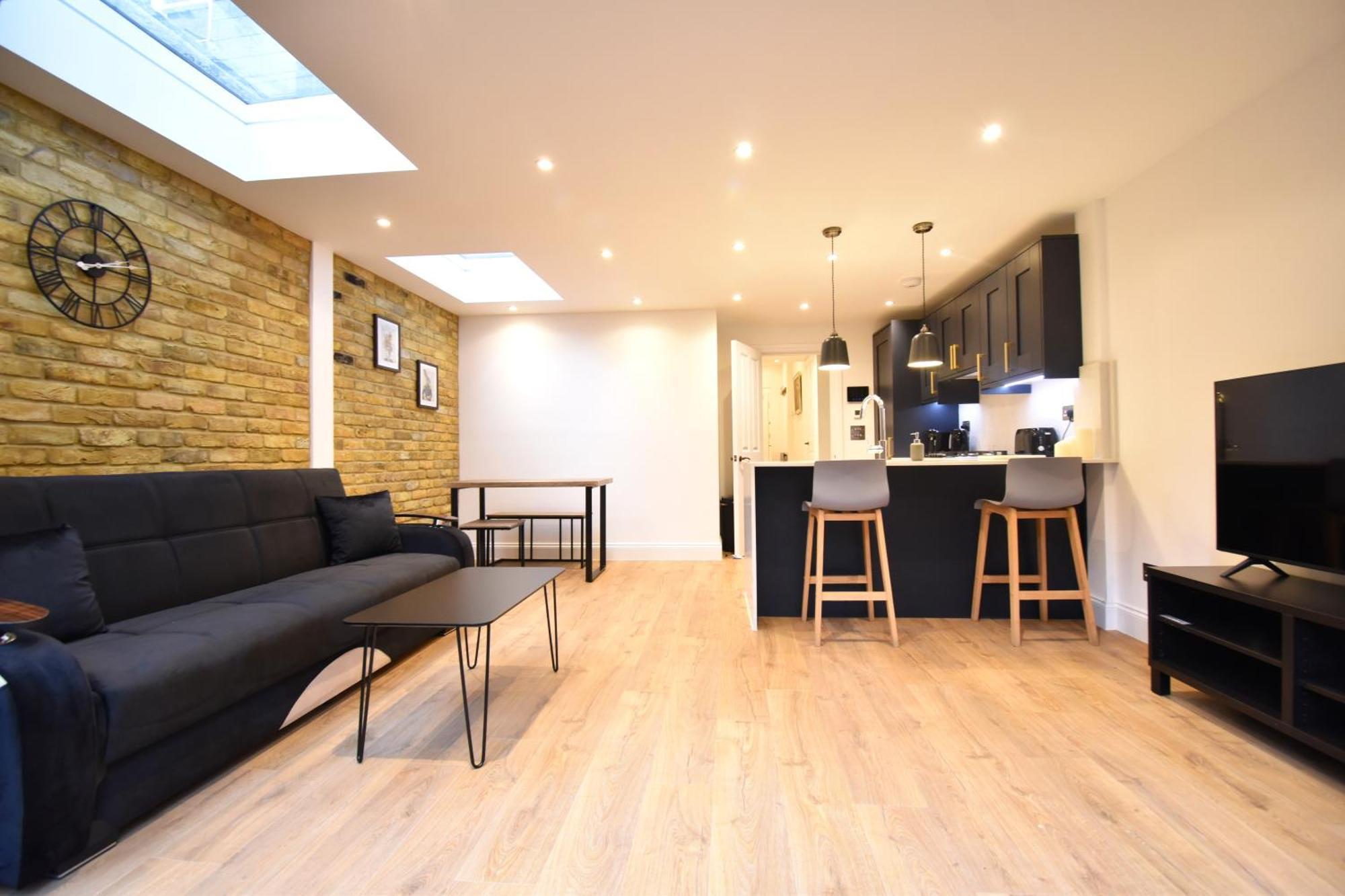 Stunning 2 Bed Apartment Londres Extérieur photo
