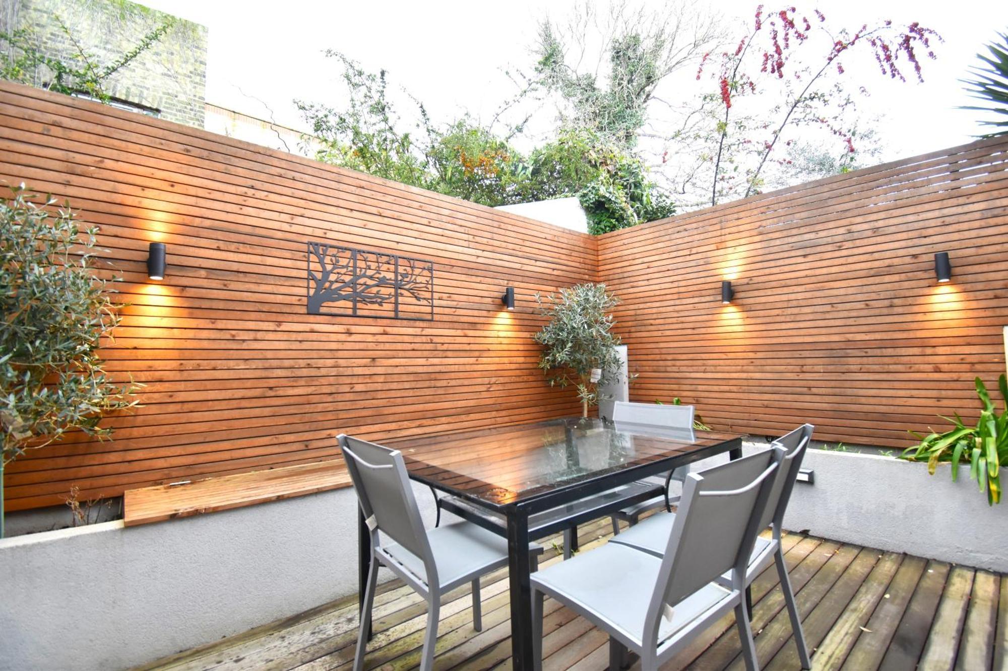 Stunning 2 Bed Apartment Londres Extérieur photo