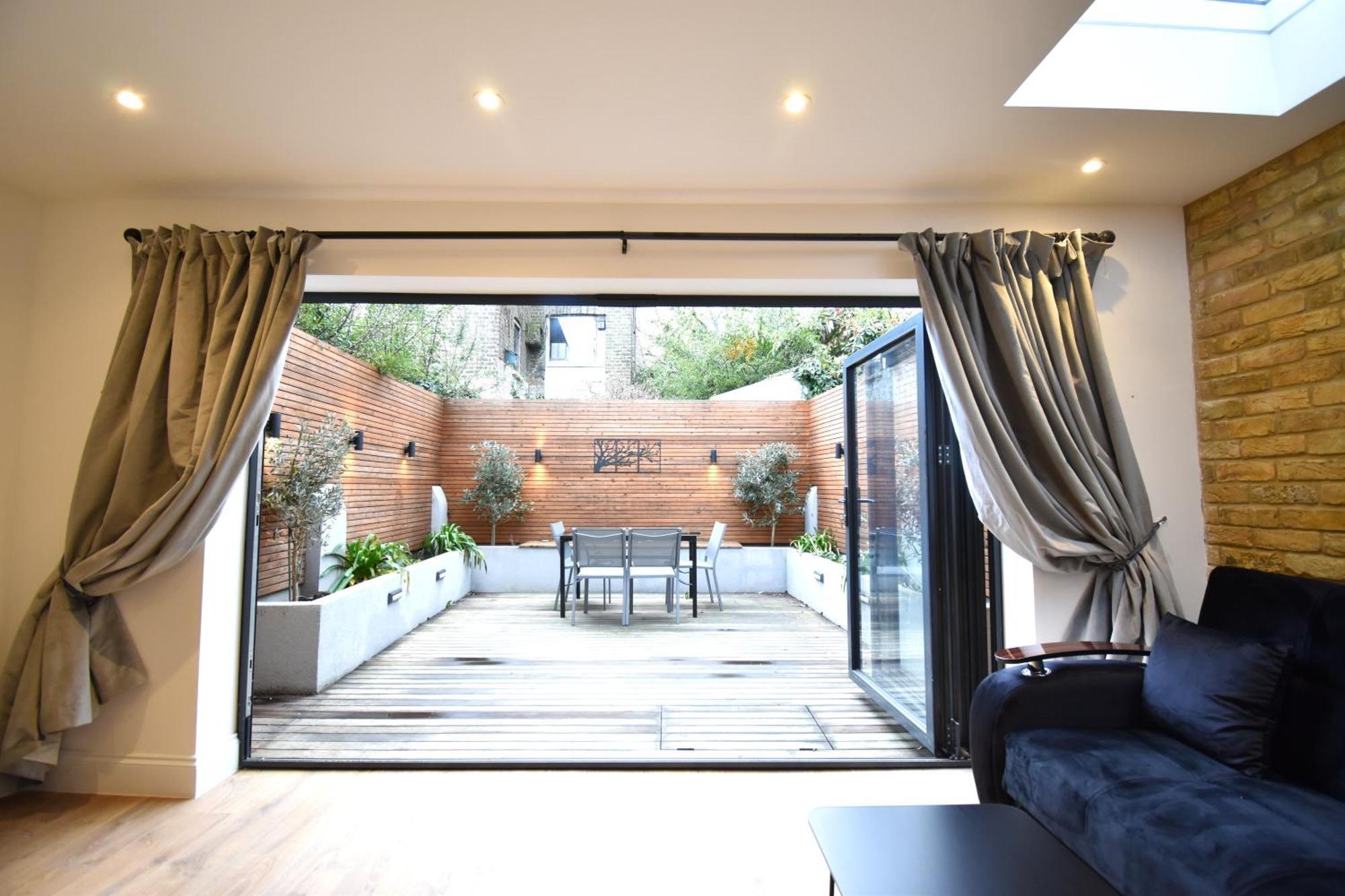 Stunning 2 Bed Apartment Londres Extérieur photo