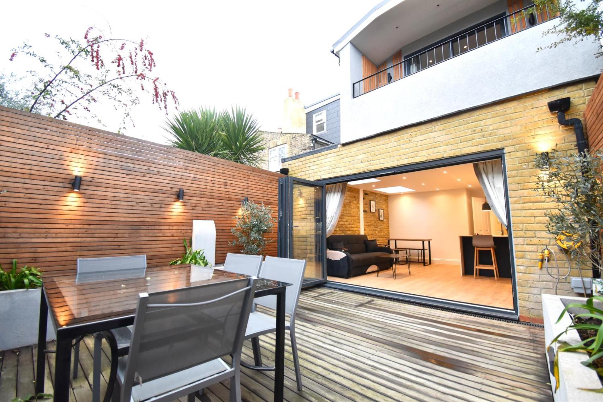 Stunning 2 Bed Apartment Londres Extérieur photo