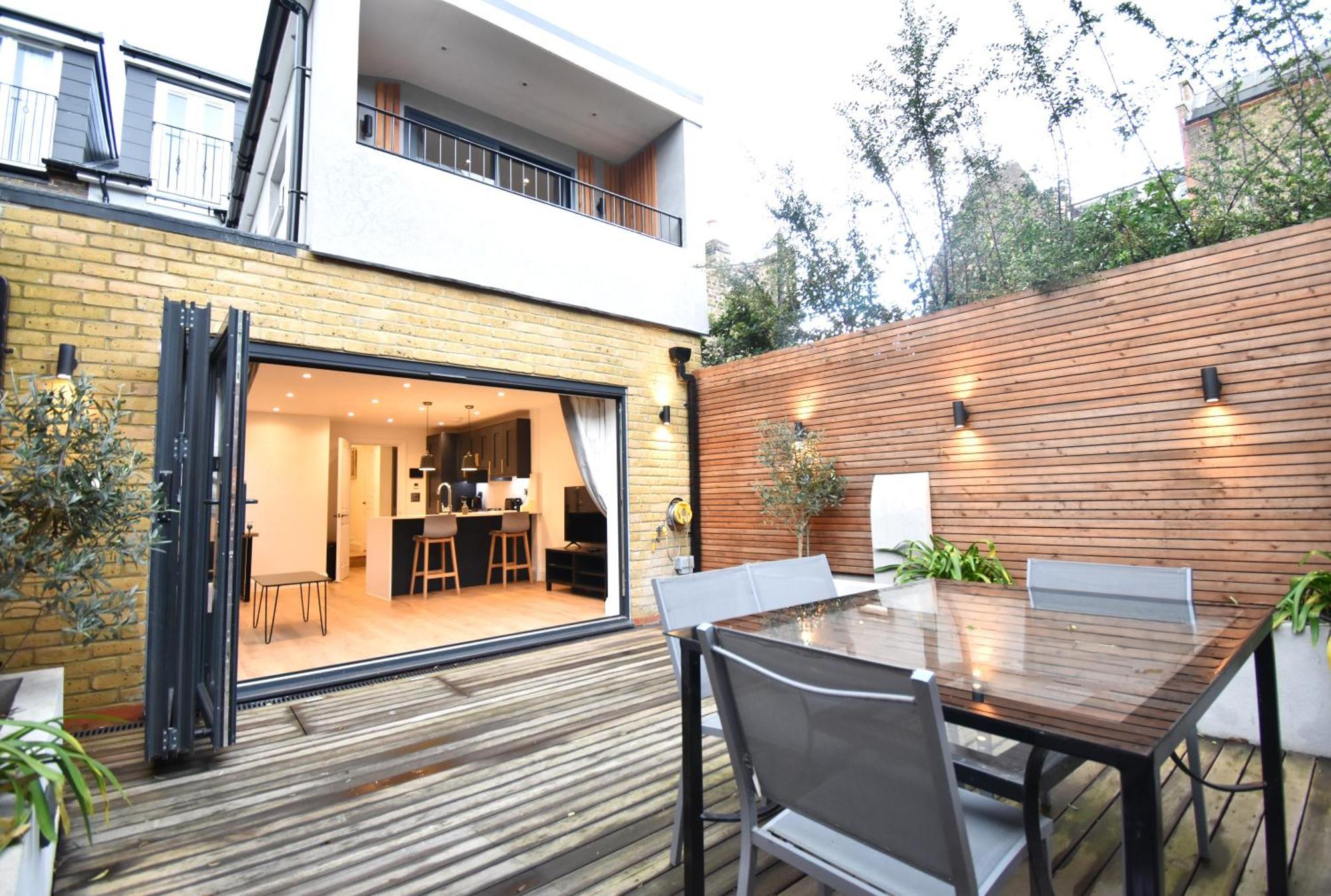 Stunning 2 Bed Apartment Londres Extérieur photo